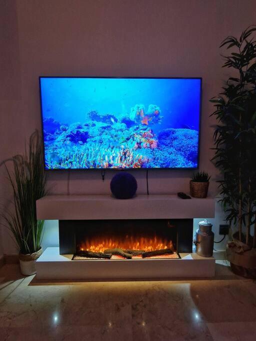 Acogedor Piso Con Terraza Y Parking! Lägenhet Benalmádena Exteriör bild